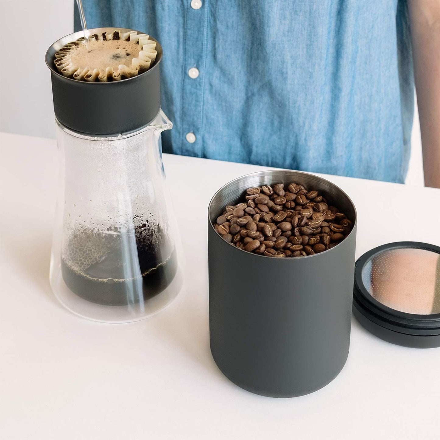 Fellow Atmos Vacuum Coffee Canister & Food Storage Container - 1.2 Liter Canister holds up to 16 oz of Coffee Beans - Airtight Food Storage Containers -1.2 Liter - Matte Black